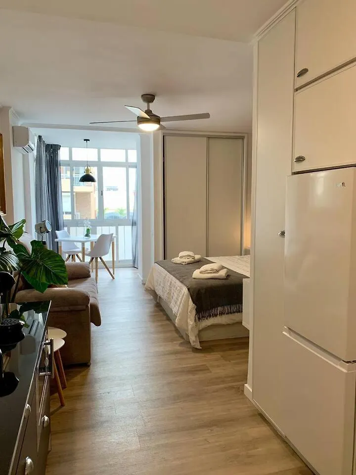 Ar Apartments - Central And Cozy Apartment In Benalmadena 0*,  Spain